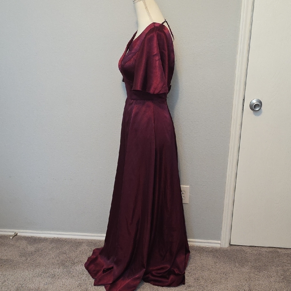 Signature Flutter Sleeve V-Neck Maxi Dress Color: Wine - Picture 4 of 7